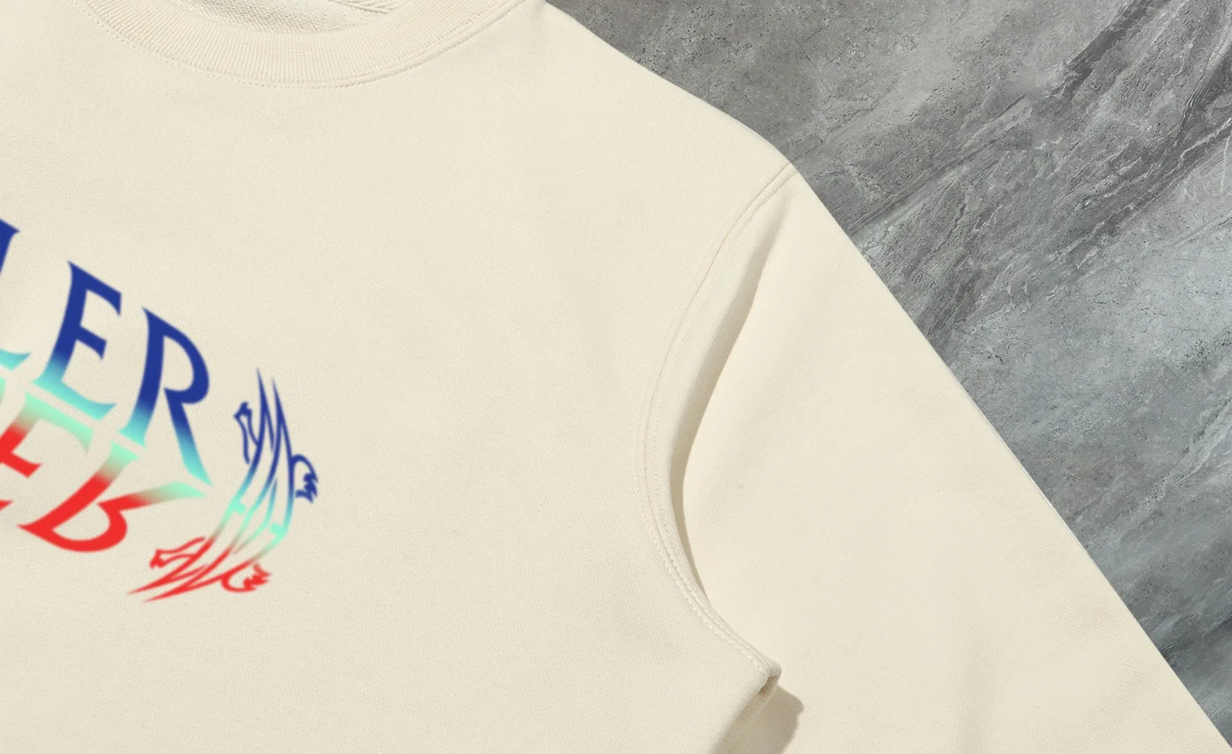 【 In Stock】 〖 𝐌𝐎𝐍𝐂𝐋𝐄𝐑~ 〗 440g ， 😎 ， ， Factory 2025 T ， ， Premium LOGO， Same Style ：Black White Size：S M L XL 2XL